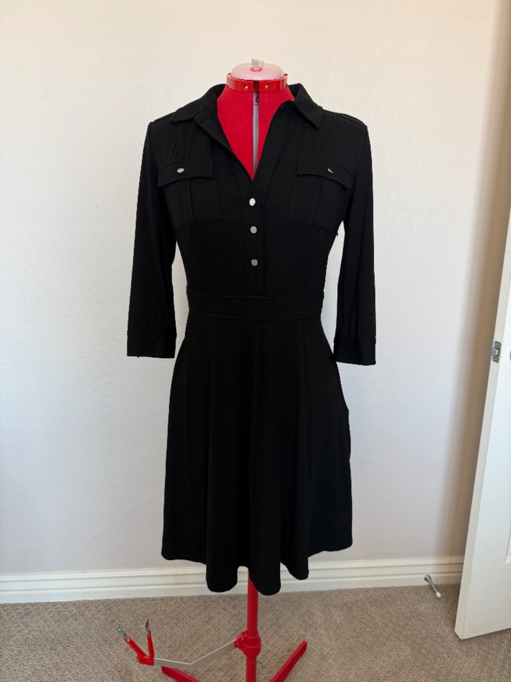 THE PERFECT LITTLE BLACK DRESS!